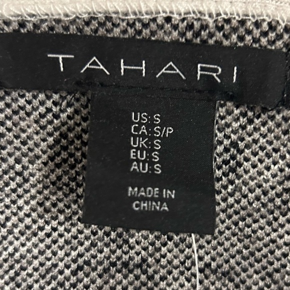 {Tahari} Leopard Sleeved Pullover Sweater - Picture 3 of 4